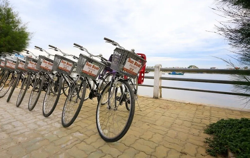 *** فندق Waterfront Hoi An Resort فيتنام