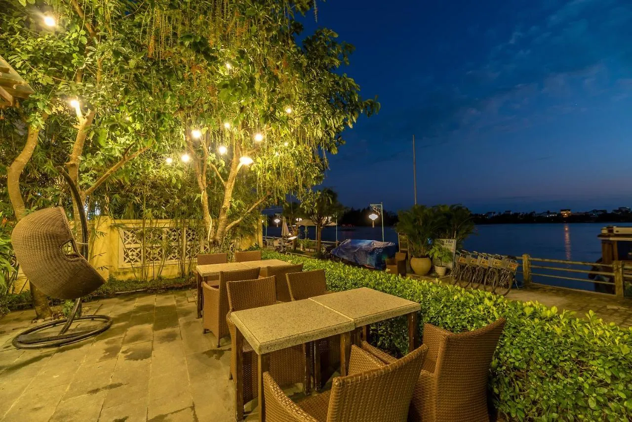 Waterfront Hoi An Resort فندق