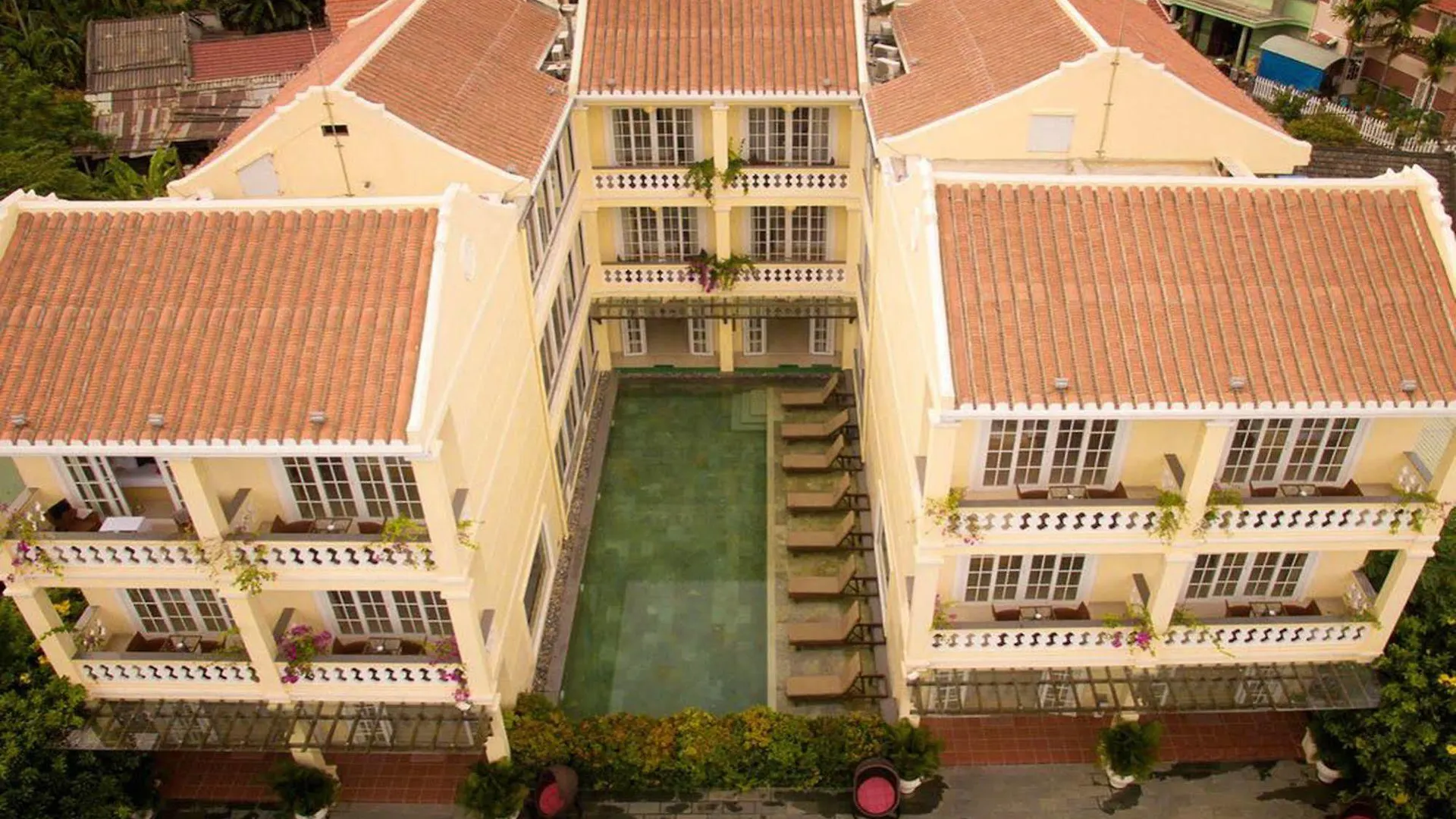Waterfront Hoi An Resort فندق