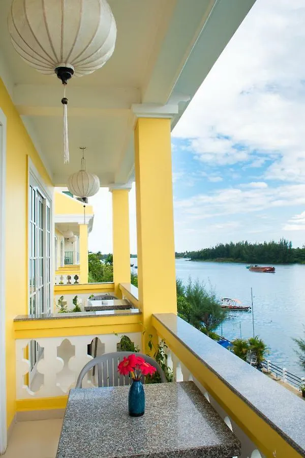 Waterfront Hoi An Resort فندق