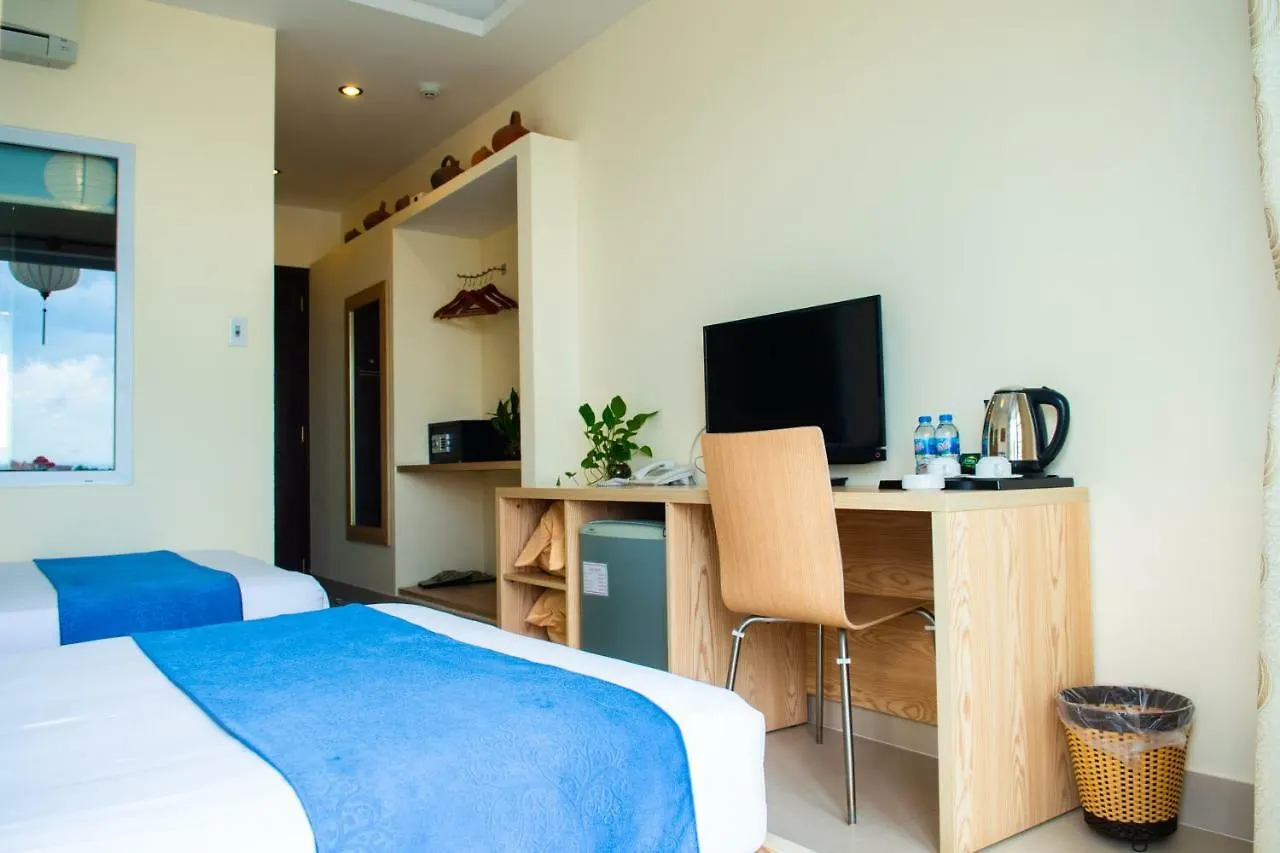 *** فندق Waterfront Hoi An Resort فيتنام