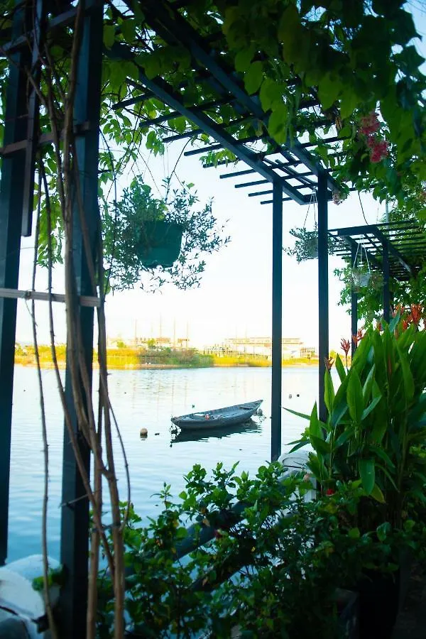 Waterfront Hoi An Resort فندق